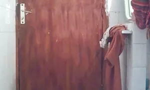 ਅਰਬ ਗੁਦਾ ਸ਼ੋਅ, 4 ਸ਼ੁ ...