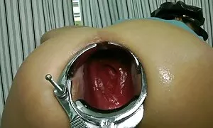 ਕੂਹਣੀ ਤੱਕ ਮੰਮੀ ਦੇ ਗੁ ...