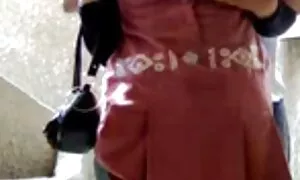 ਇੱਕ hijab ਵਿੱਚ homem ...